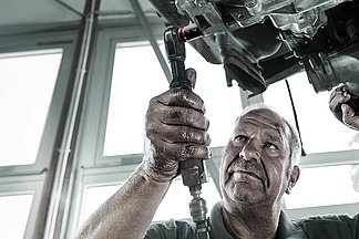 Les douilles Impaktor ont été spécialement conçues par Wera pour le travail avec les visseuses à choc et conviennent également aux visseuses extrêmement puissantes.